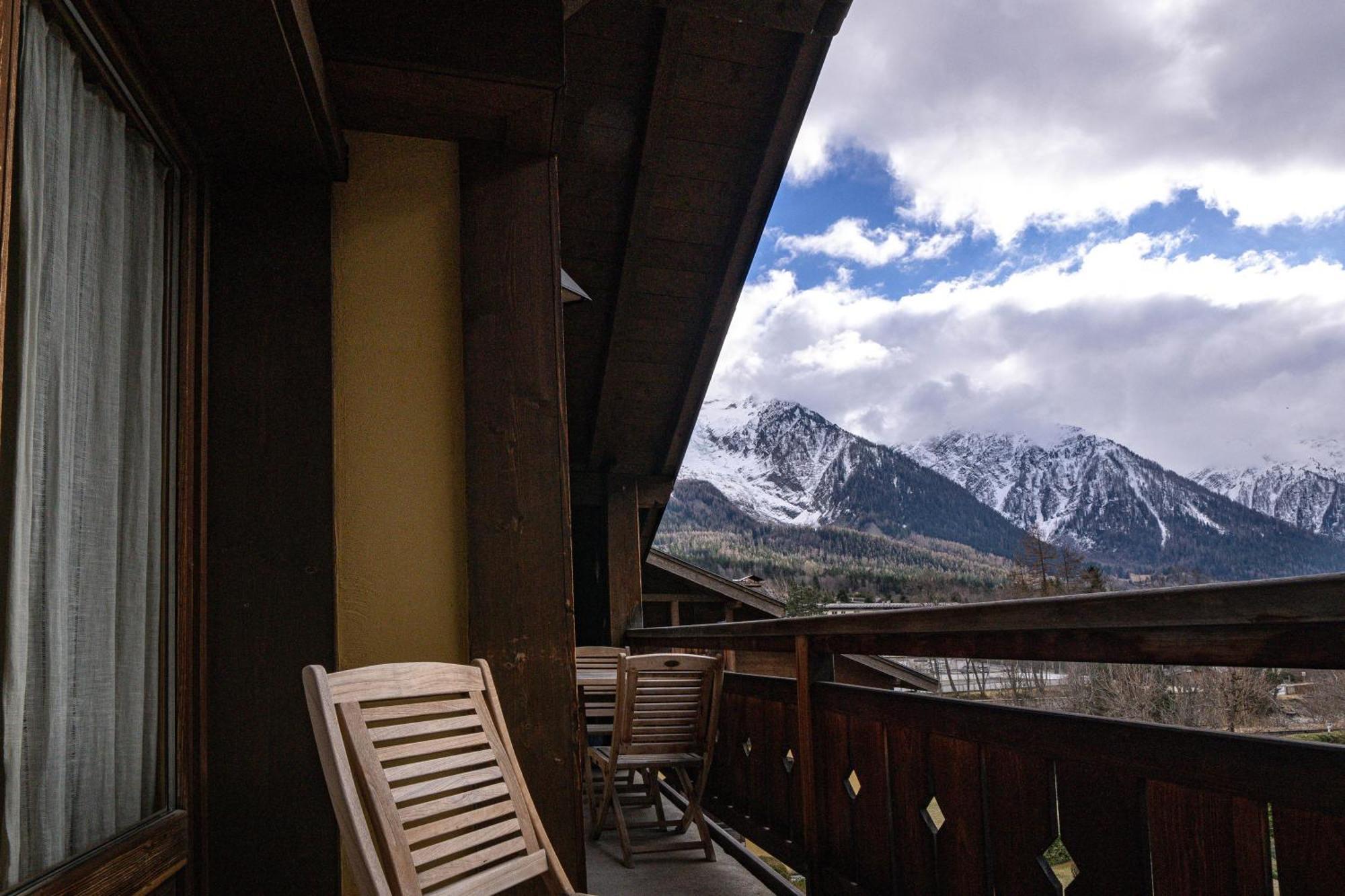 Apartment Capucin - A 3 Bedroom Chamonix Mountain Loft Buitenkant foto