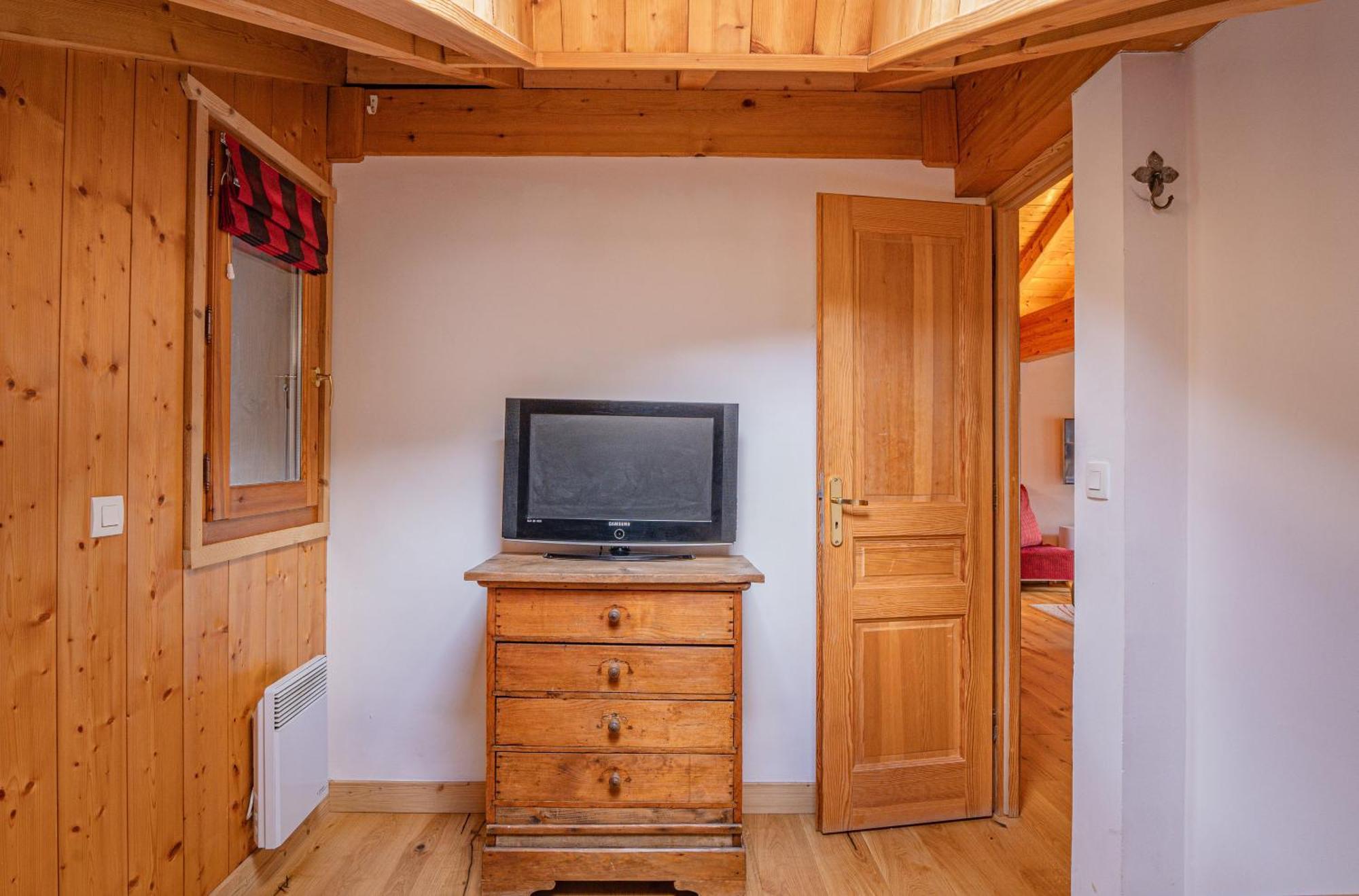 Apartment Capucin - A 3 Bedroom Chamonix Mountain Loft Buitenkant foto