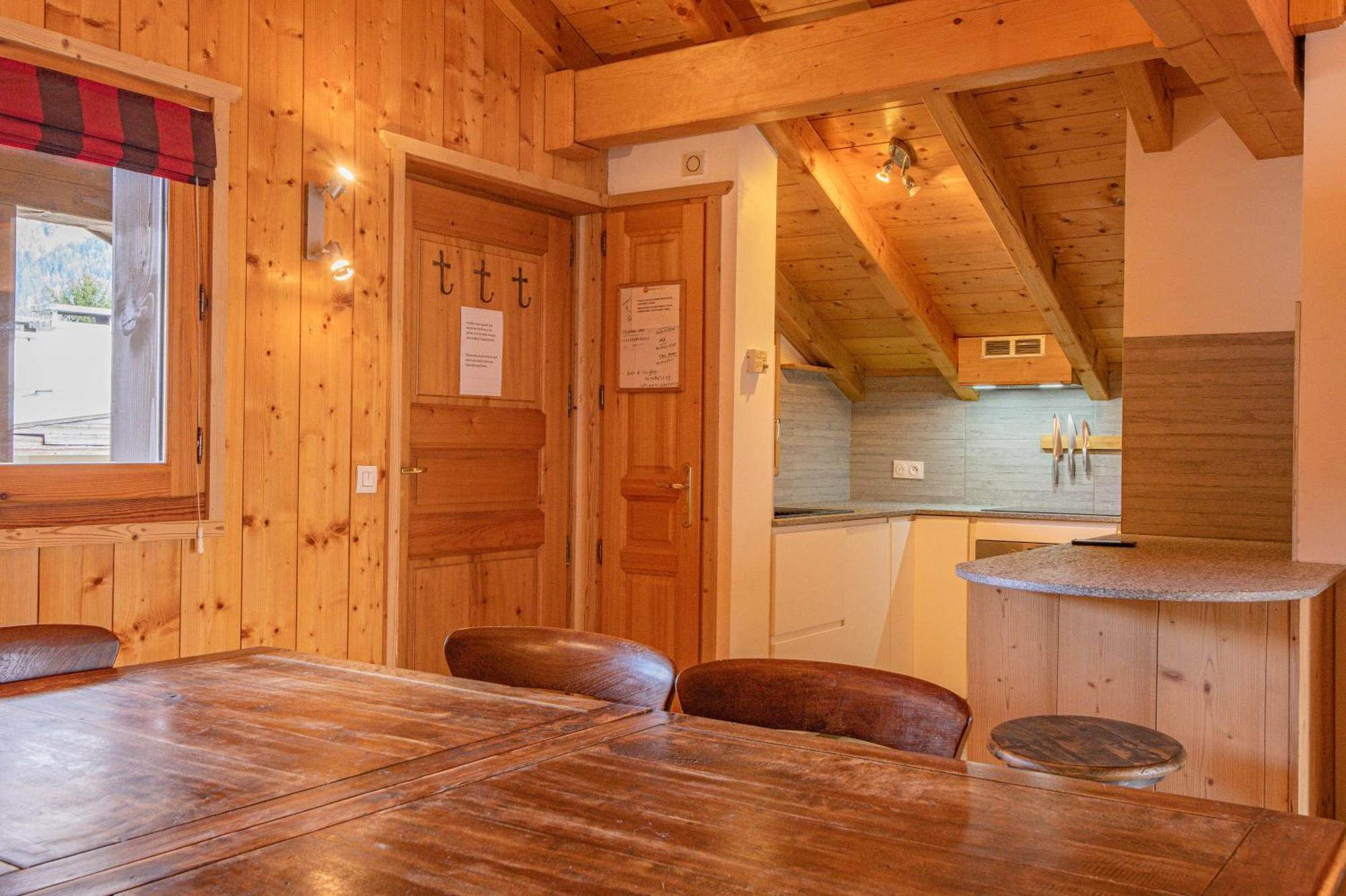 Apartment Capucin - A 3 Bedroom Chamonix Mountain Loft Buitenkant foto