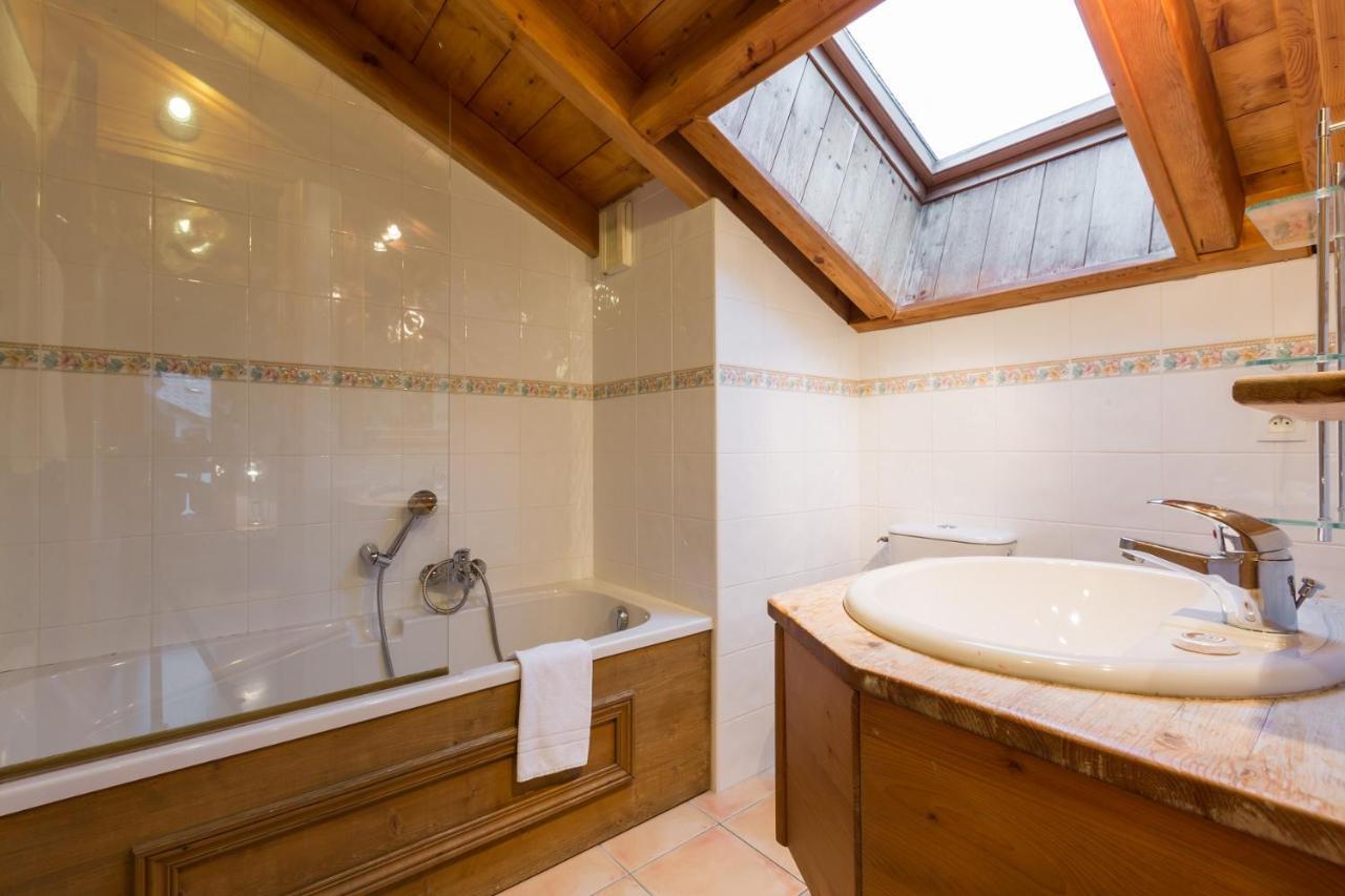 Apartment Capucin - A 3 Bedroom Chamonix Mountain Loft Buitenkant foto