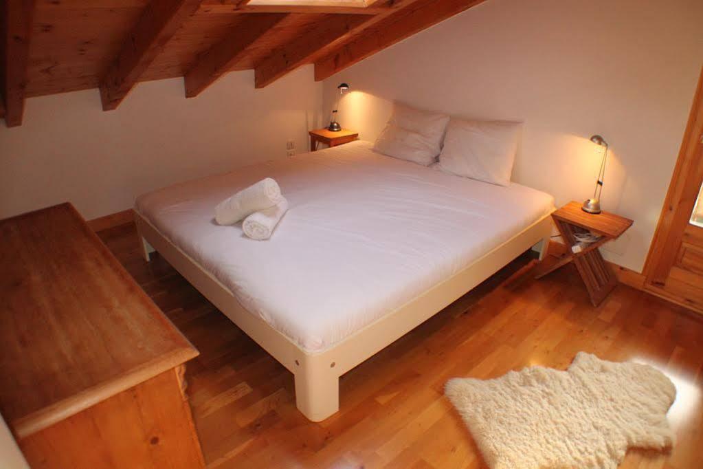 Apartment Capucin - A 3 Bedroom Chamonix Mountain Loft Buitenkant foto