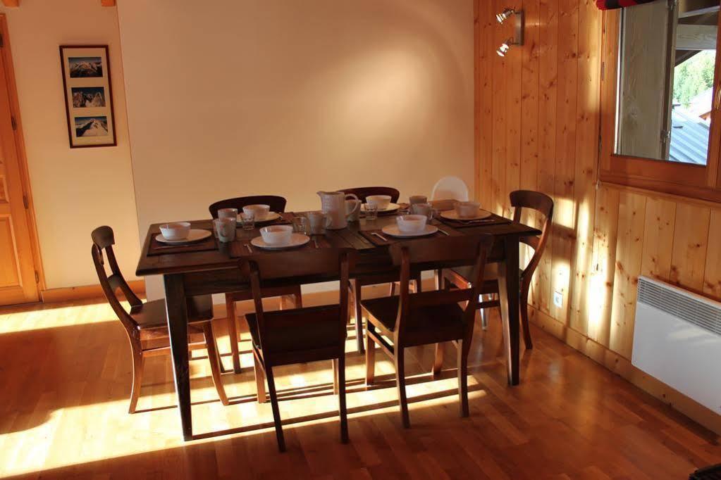 Apartment Capucin - A 3 Bedroom Chamonix Mountain Loft Buitenkant foto