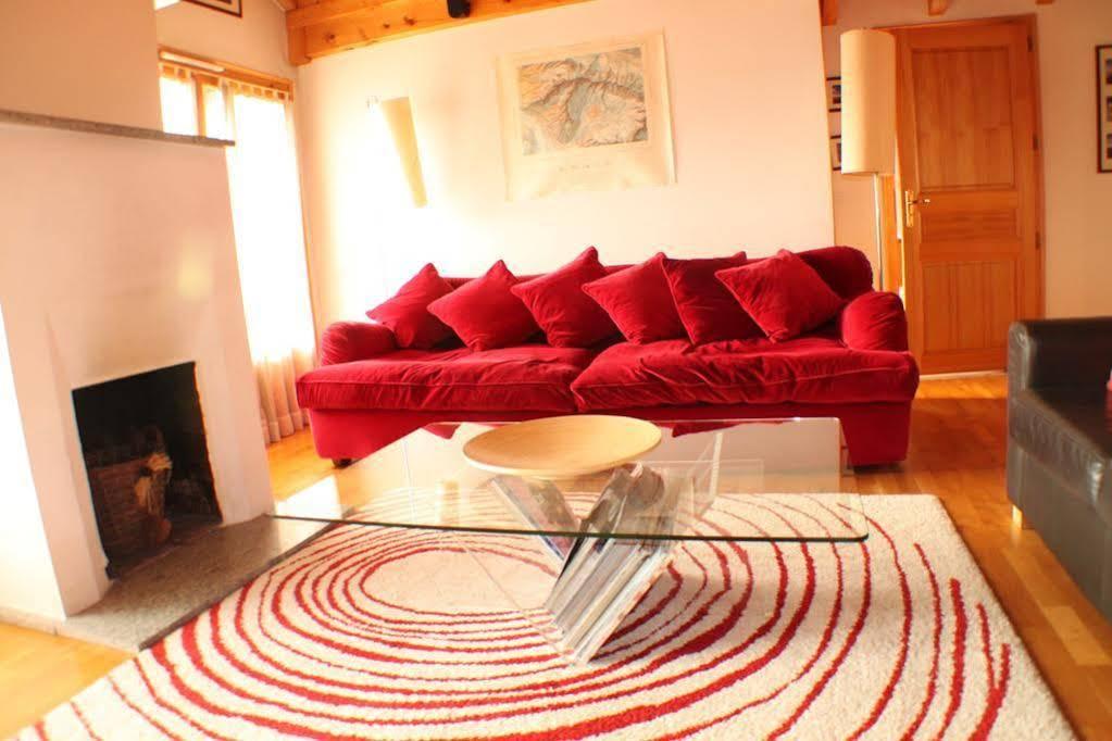 Apartment Capucin - A 3 Bedroom Chamonix Mountain Loft Buitenkant foto