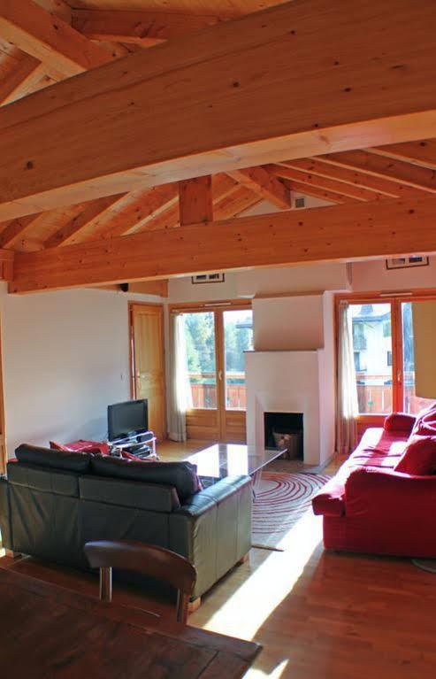 Apartment Capucin - A 3 Bedroom Chamonix Mountain Loft Buitenkant foto